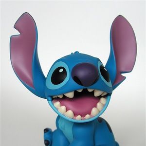 Meet your Posher, Adrienne